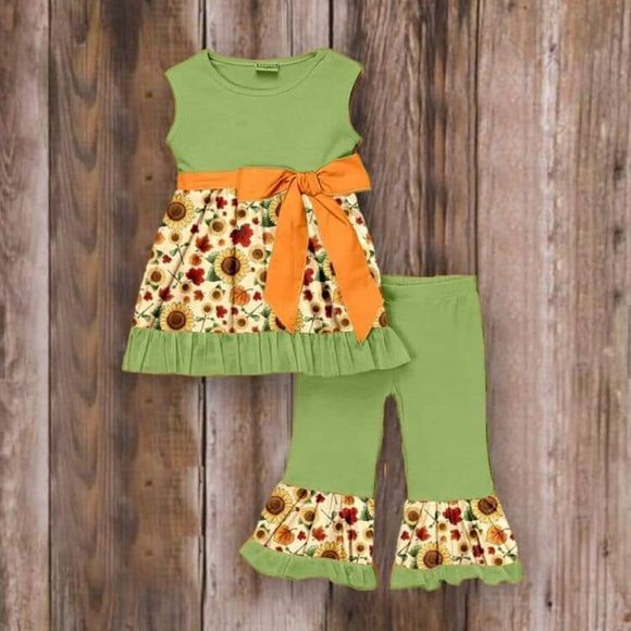 NEW AUTUMN SUNFLOWER RUFFLED 2 PIECE SET - Picture 1 of 1